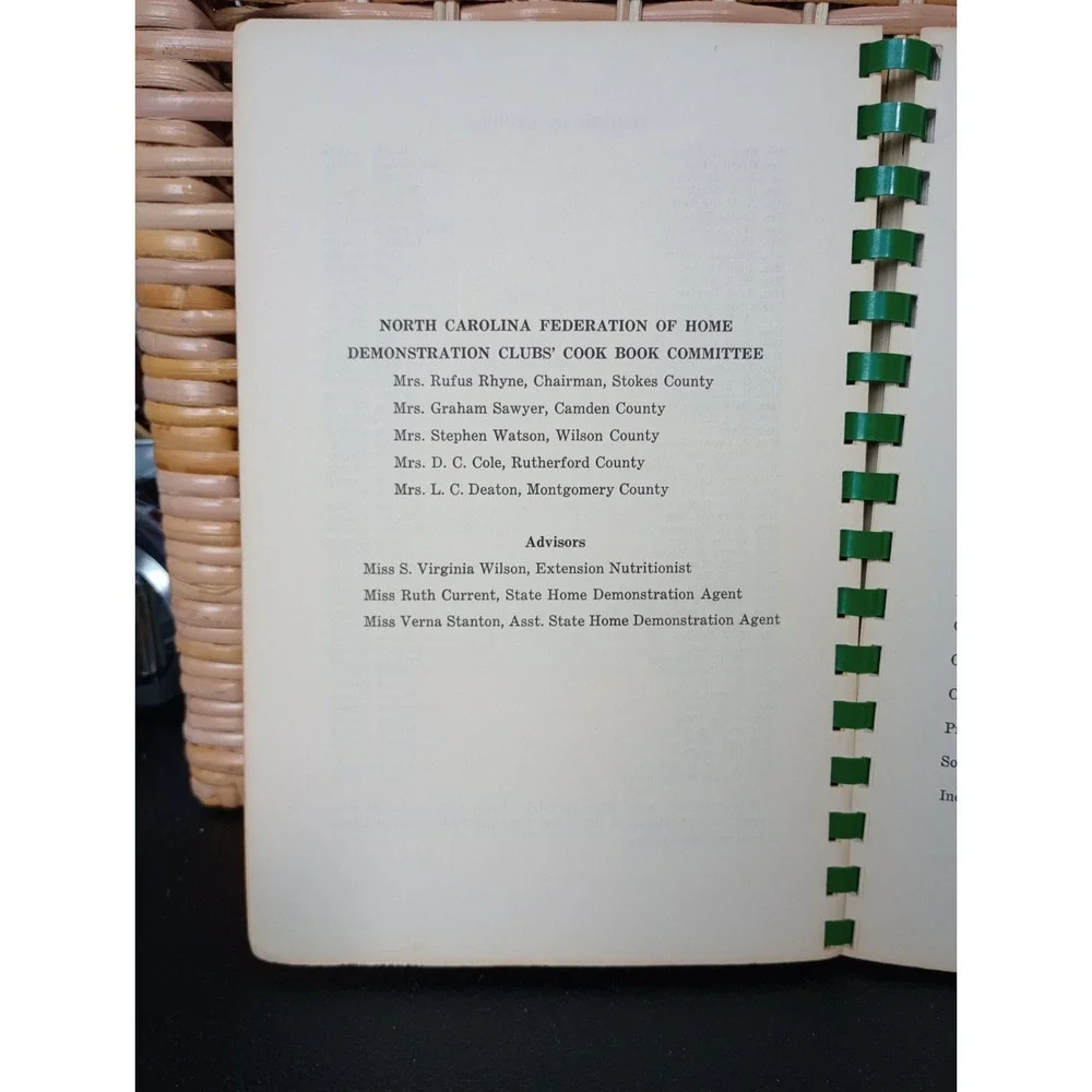 North Carolina Federation Of‎ Home Demonstration Clubs Cookbook Family History